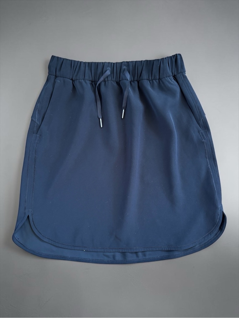 LULULEMON  'On The Fly' Skirt' *Woven in Black (8)